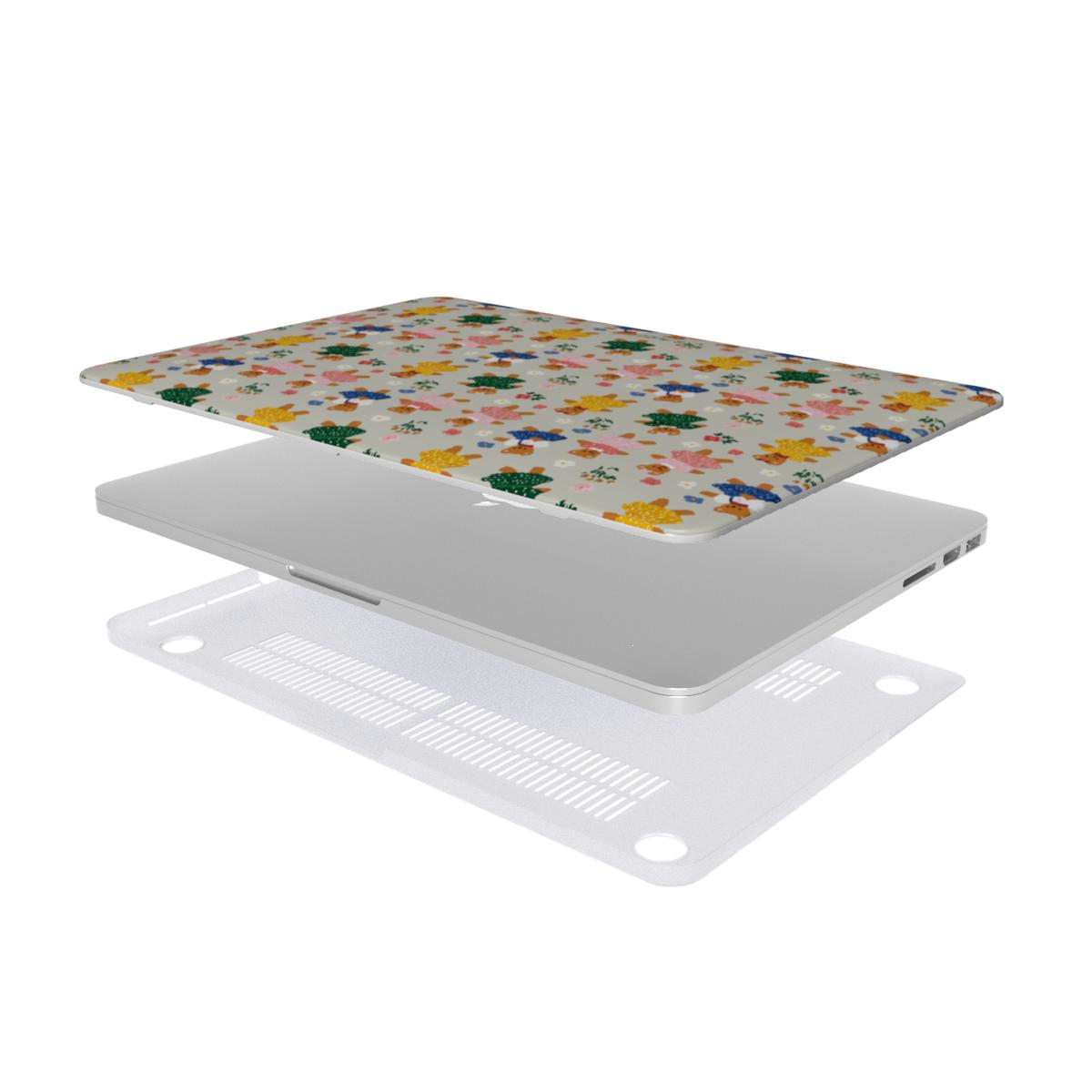 DOLLY BEAR GARDEN MacBook Case