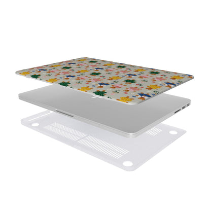 DOLLY BEAR GARDEN MacBook Case